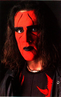Sting1.jpg (34625 bytes)